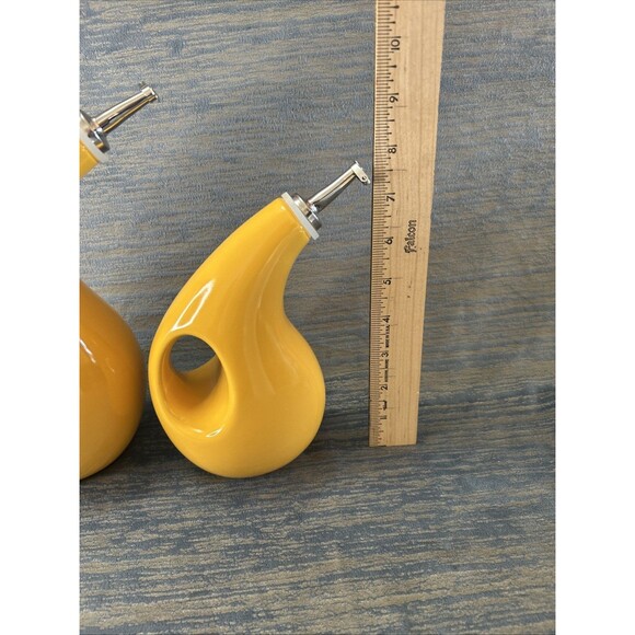 Rachael Ray 2 Piece EVOO Oil Vinegar Dispensers Mustard Yellow Ceramic Kitchen - Picture 3 of 7